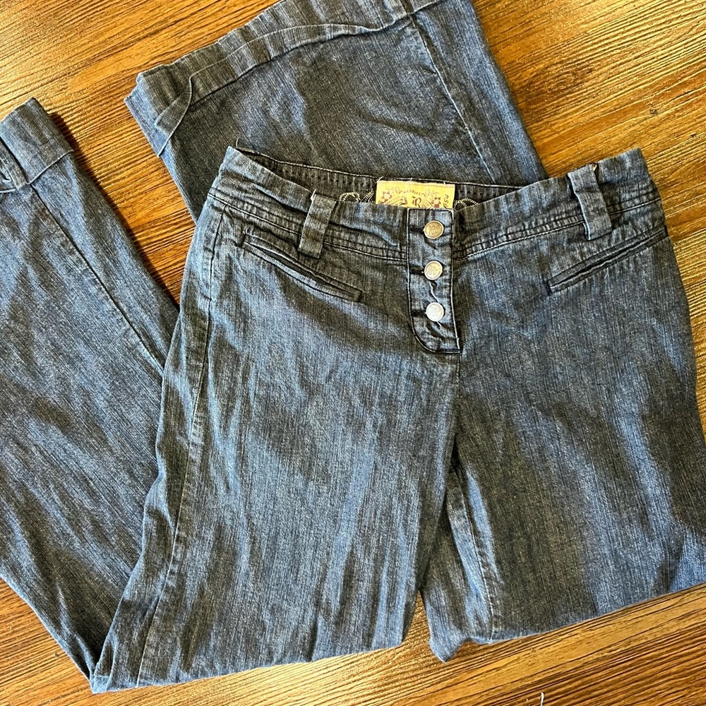 Wide leg button down jeans from American Rag Cie, size 5 - Picture 7 of 8